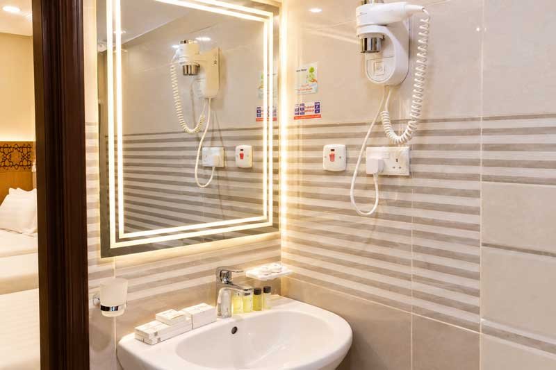 selver tabah wash room